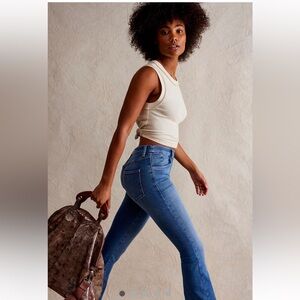 Free People CRVY Infinite Stretch Pull -On Flare Jeans 💕